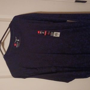 Long sleeve black tee. L. New.